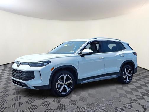 2025 Volkswagen Tiguan 2.0T SE