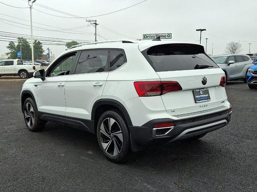 2024 Volkswagen Taos 1.5T SE