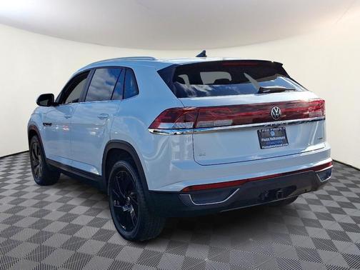 2026 Volkswagen Atlas Cross Sport 2.0T SE