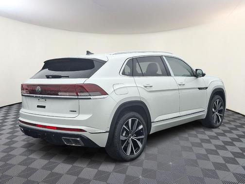 2025 Volkswagen Atlas Cross Sport 2.0T SEL Premium R-Line
