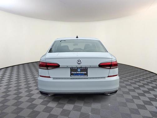 2021 Volkswagen Passat 2.0T SE