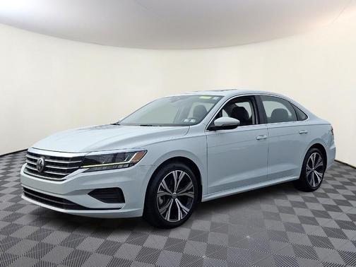 2021 Volkswagen Passat 2.0T SE