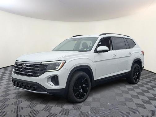 2025 Volkswagen Atlas 2.0T SE