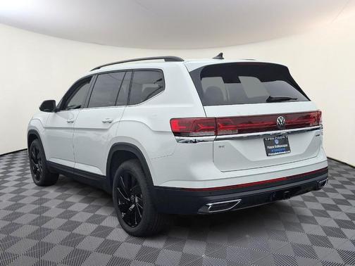 2025 Volkswagen Atlas 2.0T SE