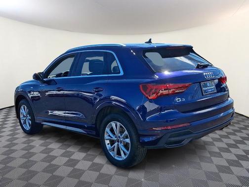 Navarra Blue Metallic 2025 Audi Q3 45 S line Premium