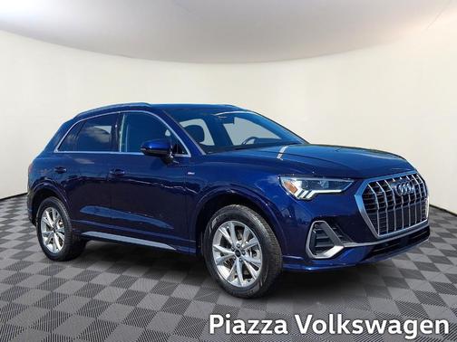 Navarra Blue Metallic 2025 Audi Q3 45 S line Premium