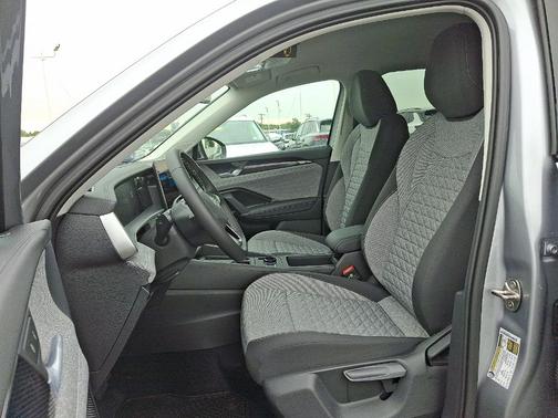 2025 Volkswagen Tiguan 2.0T S