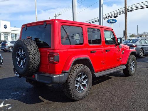 2022 Jeep Wrangler Unlimited Sahara Altitude