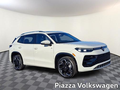 2026 Volkswagen Tiguan 2.0T SEL