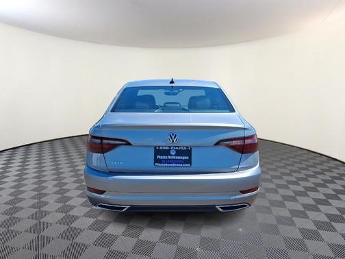 Pyrite Silver Metallic 2021 Volkswagen Jetta 1.4T R-Line