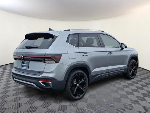 2025 Volkswagen Taos 1.5T SEL