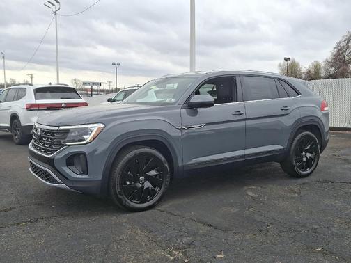 2025 Volkswagen Atlas Cross Sport 2.0T SE w/Technology