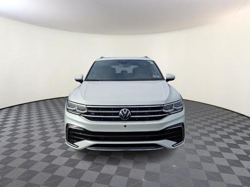2022 Volkswagen Tiguan 2.0T SEL R-Line