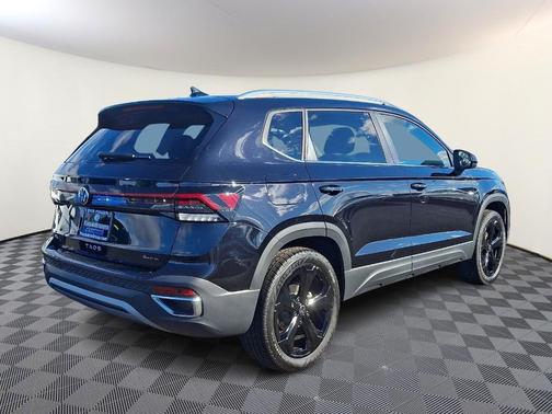 2025 Volkswagen Taos 1.5T SEL