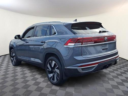 2025 Volkswagen Atlas Cross Sport 2.0T SEL