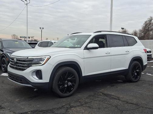 2025 Volkswagen Atlas 2.0T SE