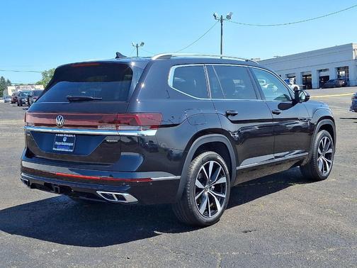 2025 Volkswagen Atlas 2.0T SEL Premium R-Line