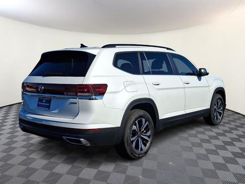 2026 Volkswagen Atlas 2.0T SE