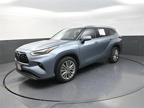 2023 Toyota Highlander Platinum