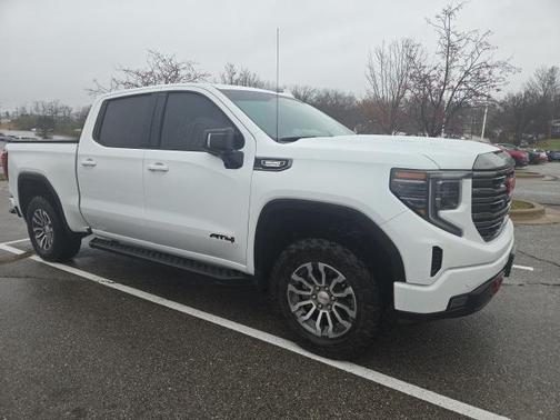 2023 GMC Sierra 1500 AT4