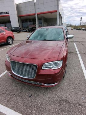 2016 Chrysler 300 Limited