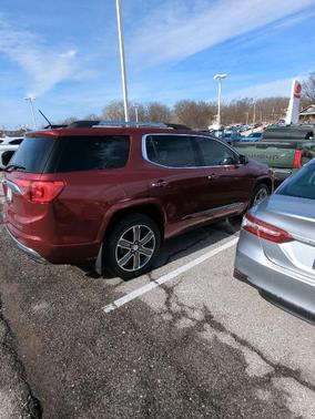 2017 GMC Acadia Denali