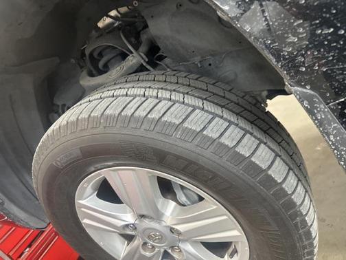 2013 Toyota Land Cruiser Base