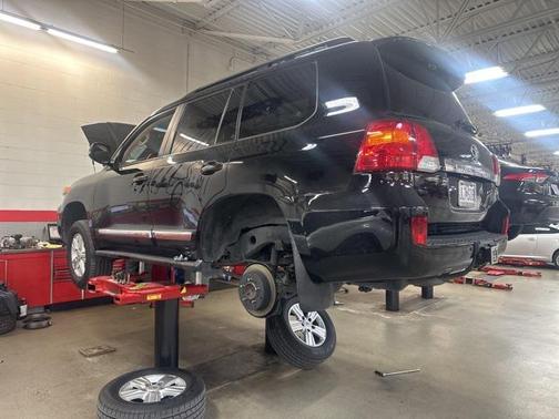 2013 Toyota Land Cruiser Base