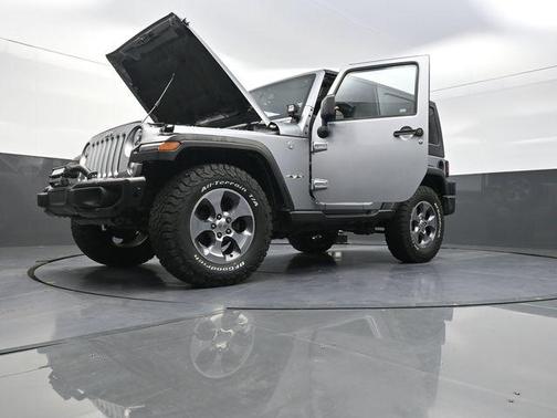2016 Jeep Wrangler Sahara