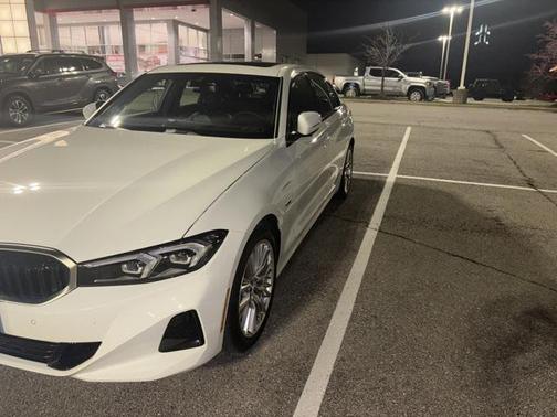 2023 BMW 330e Base