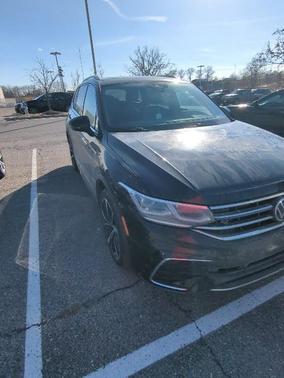 2022 Volkswagen Tiguan 2.0T SEL R-Line 4MOTION