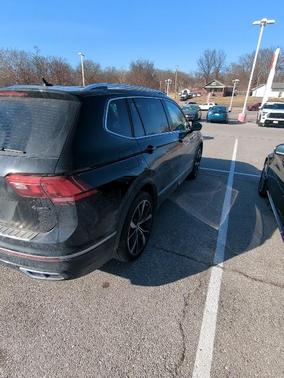 2022 Volkswagen Tiguan 2.0T SEL R-Line 4MOTION