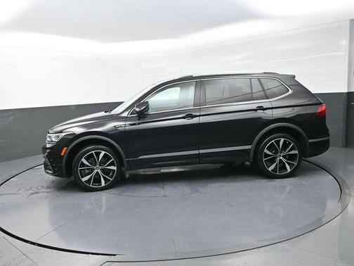 2022 Volkswagen Tiguan 2.0T SEL R-Line 4MOTION