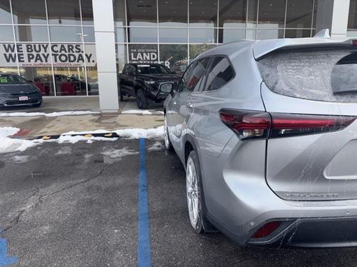 2024 Toyota Highlander Limited