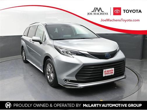 2021 Toyota Sienna XLE 7 Passenger