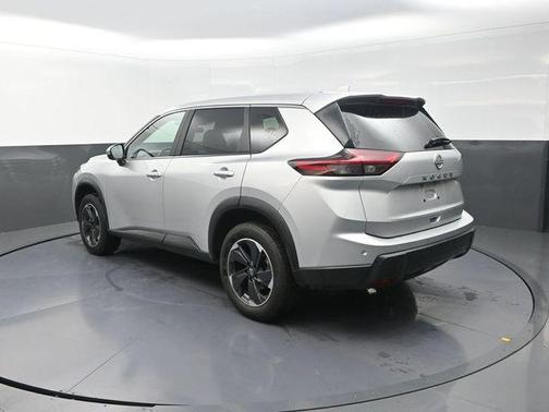 Brilliant Silver Metallic 2025 Nissan Rogue SV