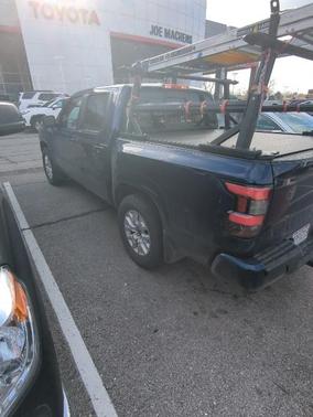 2022 Nissan Frontier SV