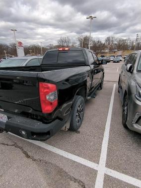 2017 Toyota Tundra SR5