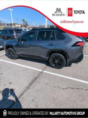 2019 Toyota RAV4 Hybrid SE