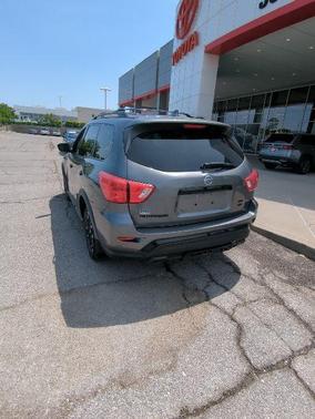 Gun Metallic 2019 Nissan Pathfinder SV