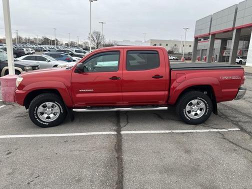 2015 Toyota Tacoma Base