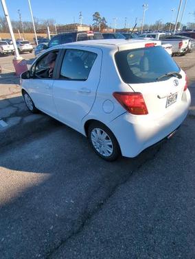 2016 Toyota Yaris L