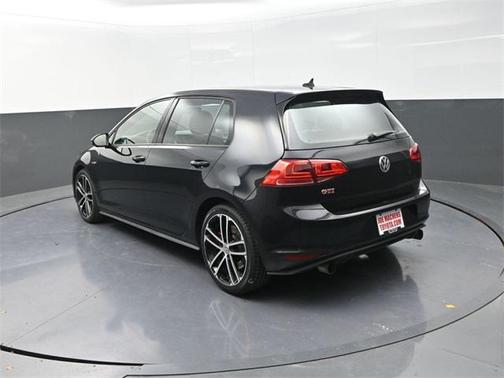 2017 Volkswagen Golf GTI 2.0T S 4-Door