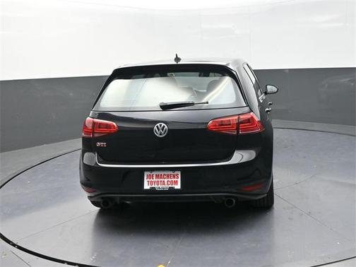 2017 Volkswagen Golf GTI 2.0T S 4-Door