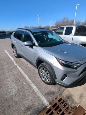 2025 Toyota RAV4 XLE Premium