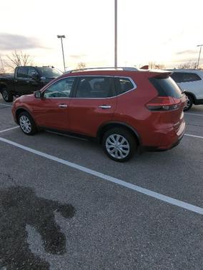 2017 Nissan Rogue S