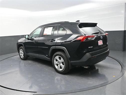 2020 Toyota RAV4 Hybrid XLE