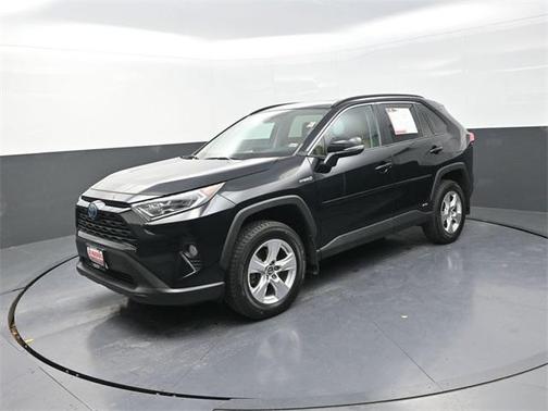 2020 Toyota RAV4 Hybrid XLE