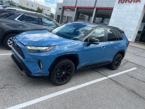 Midnight Black Metallic 2022 Toyota RAV4 Hybrid SE