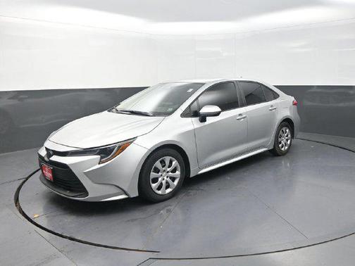 Classic Silver Metallic 2025 Toyota Corolla LE